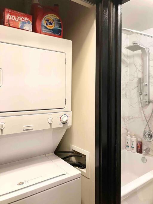 Apartment G222 Family Fun- Mtn View Stay, Water Slide, Pool, Hot Tub, Free Parking