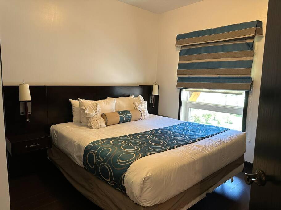 Apartment G222 Family Fun- Mtn View Stay, Water Slide, Pool, Hot Tub, Free Parking Canmore